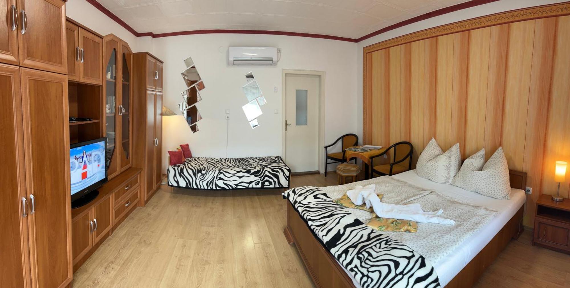 Joker Villa Apartmanhaus Hévíz Exterior foto
