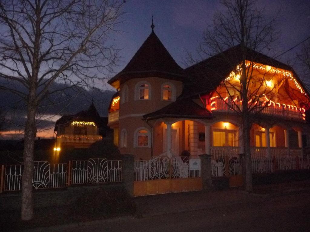 Joker Villa Apartmanhaus Hévíz Zimmer foto