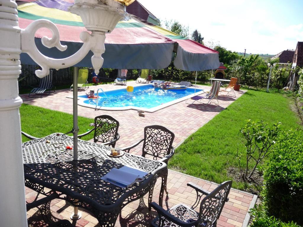 Joker Villa Apartmanhaus Hévíz Zimmer foto